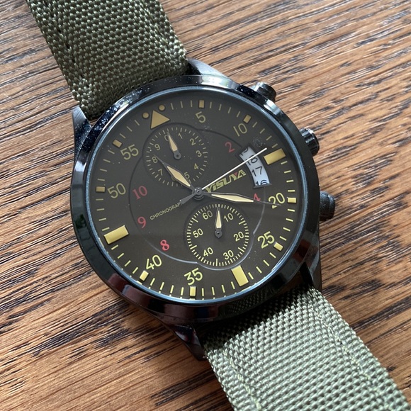 Watch - Picture 2 of 3